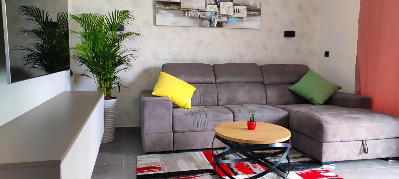 Apartment Denis Krk Town Exterior photo